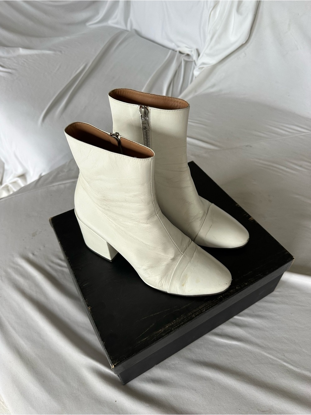 Dries Van Noten White Leather Ankle Boots with Block Heel